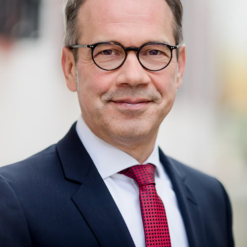 Georg Maier  - ist der Innenminister von Thüringen.