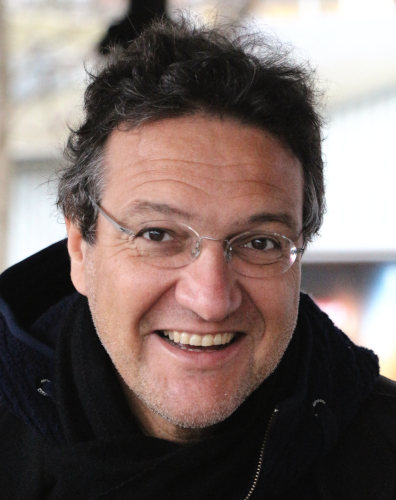 Karim el-Gawhary - ist freier Auslandskorrespondent mit Sitz in Kairo.