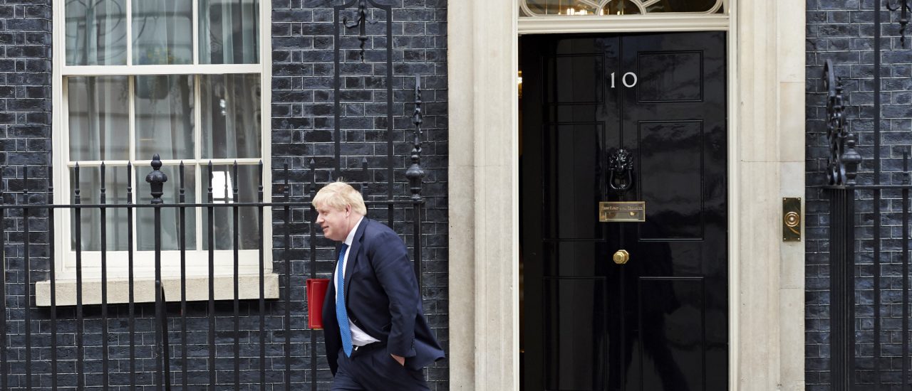 Top-Favorit Boris Johnson verlässt die Downing Street No. 10. Foto: Niklas Halle’n | AFP Niklas Halle’n | AFP