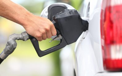 Sogenannte E-Fuels können schon heute in herkömmlichen Diesel- und Benzinfahrzeugen eingesetzt werden. Der Clou: Sie sind klimaneutral. Foto: Maridav | shutterstock