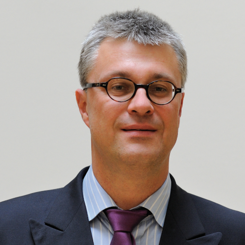 Stefan Krüger - ist Leiter des Instituts für Entwerfen von Schiffen und Schiffssicherheit an der TU Hamburg. 
