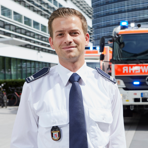  Stefan Gobbin  - ist Brandoberinspektor bei der Feuerwehr Düsseldorf. 