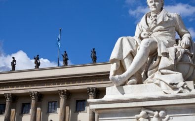 Sein Denken ist lebendiger als er selbst: Alexander von Humboldt. Statue vor der Humboldt-Universität in Berlin. Foto:  
