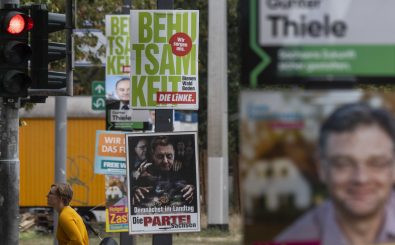 Plakatedschungel im Wahlkampf.Foto: John MacDougall | AFP