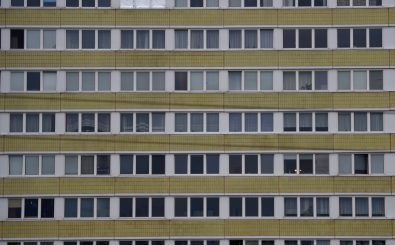 Wohnraum wird knapp und immer teurer. Vor allem in Großstädten wie Hamburg, Berlin und München. Foto: Tobias Schwarz | AFP