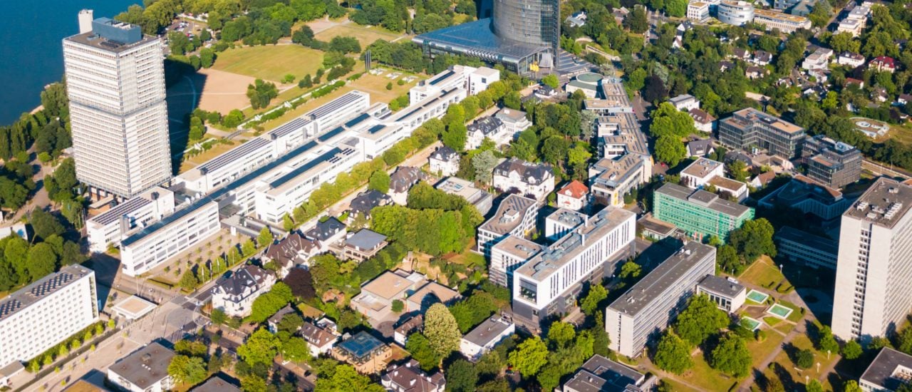 Das ehemalige Regierungsviertel von Bonn. Der Stadt bleibt das Verteidigungsministerium erhalten. Foto: saiko3p | shutterstock