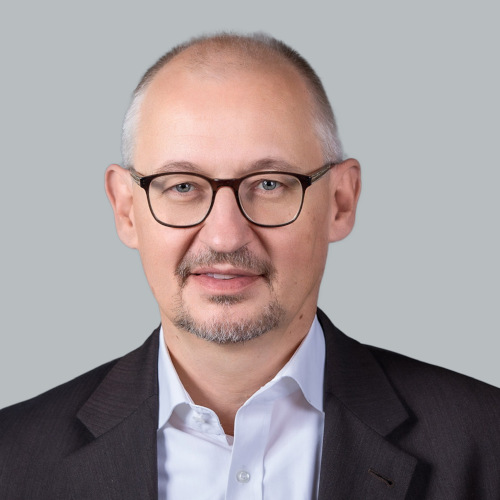 Martin Schallbruch - ist stellvertretender Direktor des Digital Society Institutes.