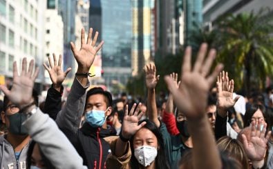 Die Proteste in Hongkong halten seit Monaten an. Vor allem junge Menschen protestieren gegen die chinesische Regierung. Foto: Philip Fong | AFP