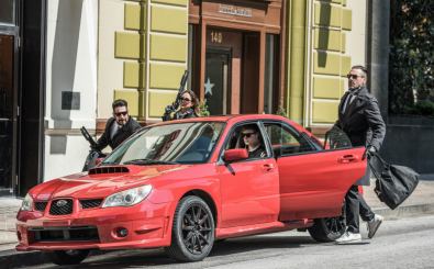 Baby fährt das Fluchtauto in Baby Driver. Bild: SONY Pictures Entertainment 2020 / Amazon Prime Video