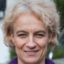 Monika Sieradzka, Korrespondentin der Deutschen Welle in Warschau