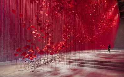 Chiharu Shiota 2021, König Galerie, Exhibition view, Foto: Roman März