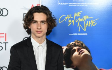 Actor Timothee Chalamet arrives for the screening of „Call Me By Your Name“ during the AFI Fest 2017 Centerpiece Gala Presentation on November 10, 2017 at the TCL Chinese Theatre in Hollywood, California. (Photo by Robyn Beck / AFP)