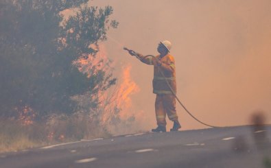 Buxton, NSW/Australia-12/19/2019 Green wattle creek Bushfire emergency in Buxton, Wollondilly. Foto: Petar B photography / Shutterstock.