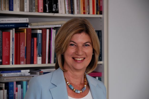 Marie-Janine Calic, Professorin für Ost- und Südosteuropäische Geschichte an der LMU München