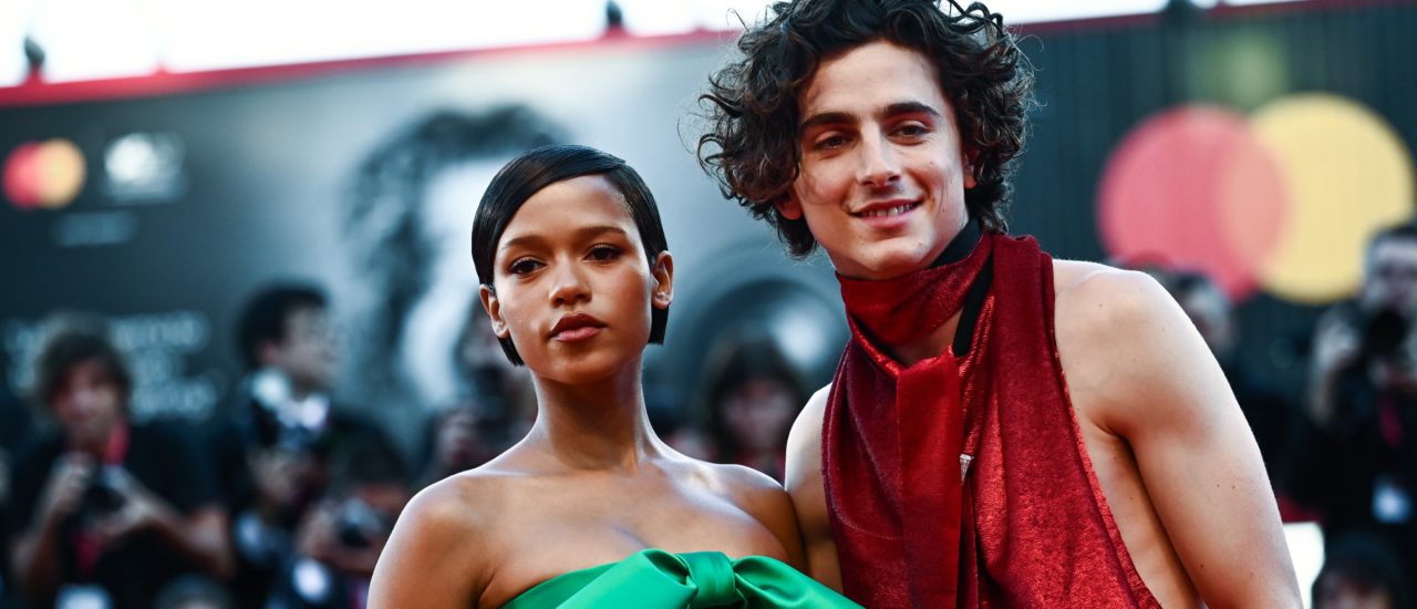 Canadian actress Taylor Russell and French US actor, Timothee Chalamet arrive on September 2, 2022 for the screening of the film „Bones And All“ presented in the Venezia 79 competition as part of the 79th Venice International Film Festival at Lido di Venezia in Venice, Italy. (Photo by Marco BERTORELLO / AFP)