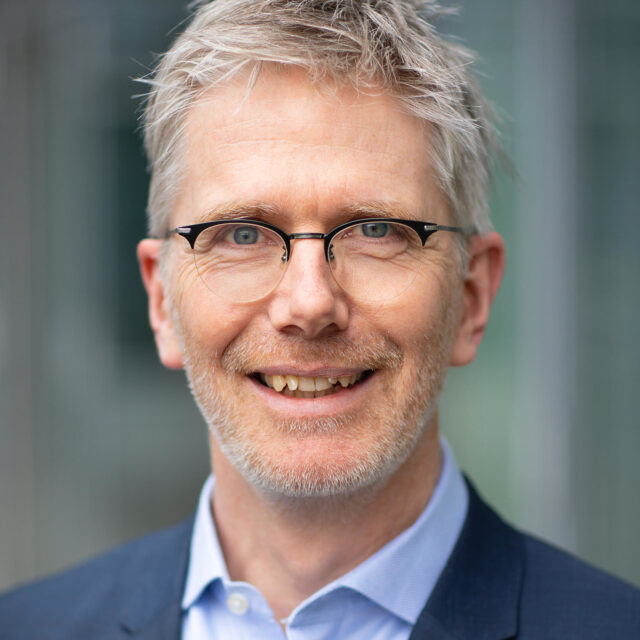 Rutger Schlatmann, Leiter der Abteilung Solarenergie am Helmholtz-Zentrum Berlin