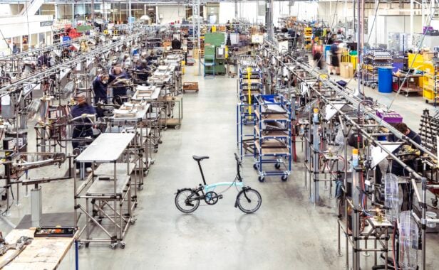 Brompton fertigt seine Rahmen in einer eigenen Fabrik in England. Foto: Brompton