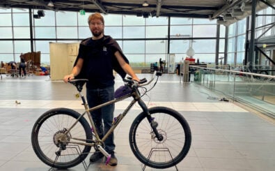 Will ride for pizza: Paul und sein Rad vom High Velocity Research. Foto: Gerolf Meyer