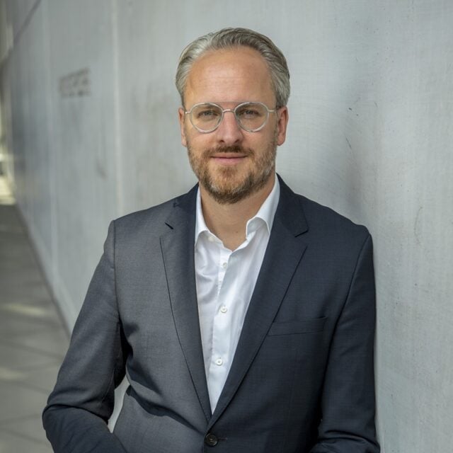 Oliver Kase, Kurator 