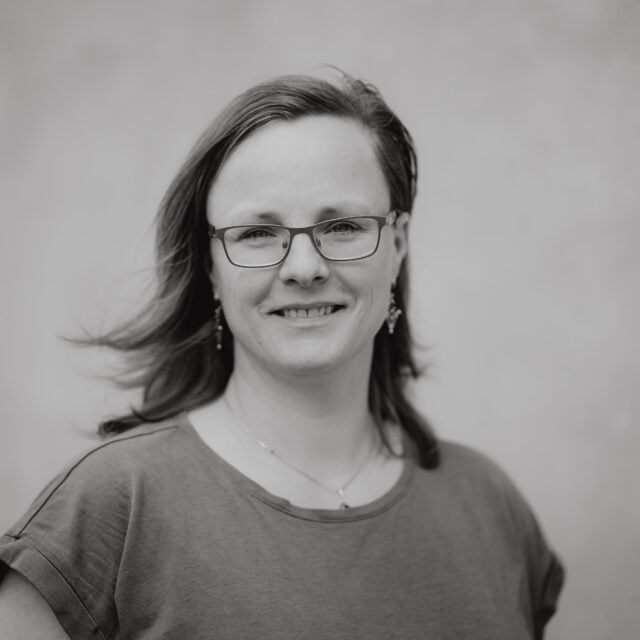 Anne Koslowski-Agnaik, Newsletter- und Community-Redakteurin DAZWISCHEN