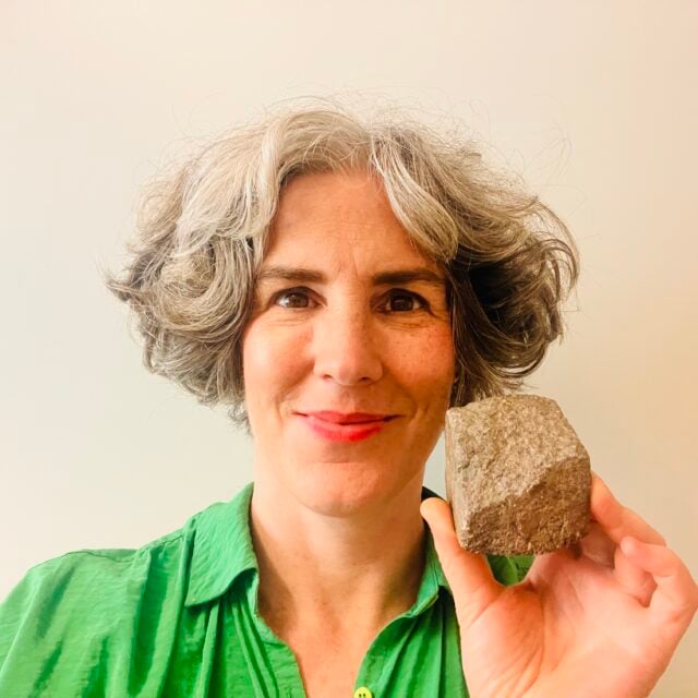 Dr. Stephanie Weismann, Leiterin des Forschungsprojekts "Leipziger Pflastergeschichte/n" am GWZO